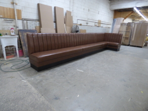 Lock-Bar-banquette-1-scaled